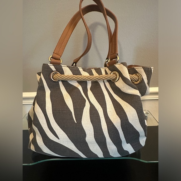 Michael Kors Animal Print Handbag - Picture 2 of 6